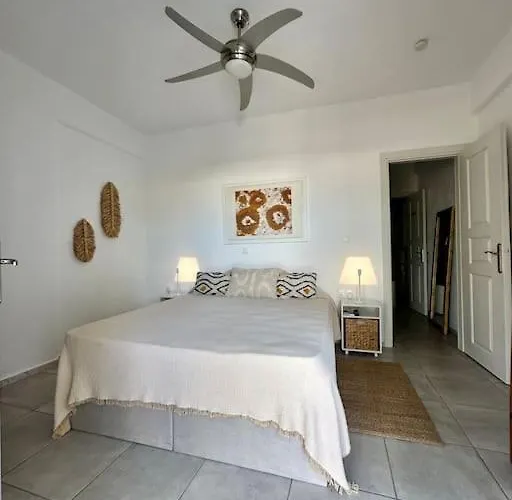 Dream House Piso Livadi Apartamento *